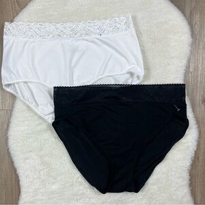 (2) Wacoal Comfort Touch brief panties
